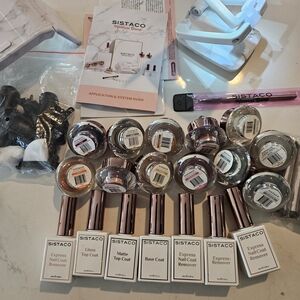 Sistaco Nail Kit with Gloss and Matte Top Coats